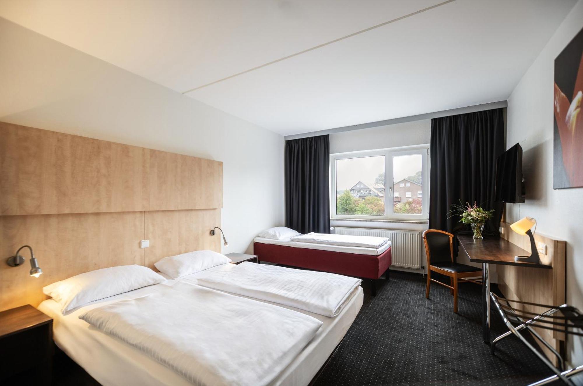 Good Morning + Bad Oldesloe Hotel Exterior photo